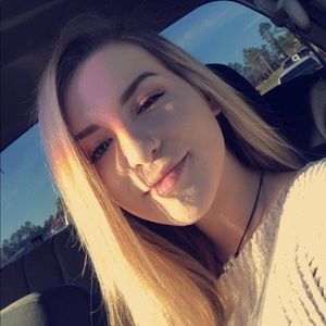 Meet your Posher, Kara